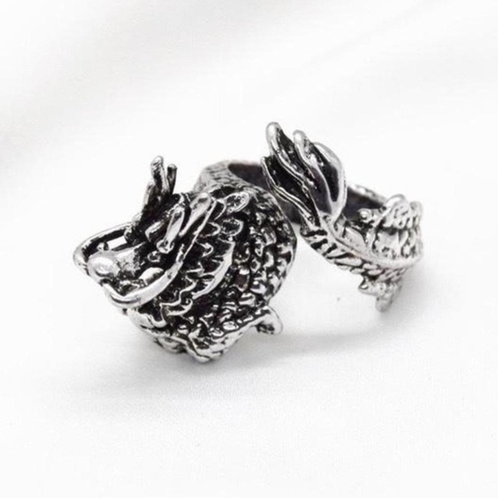 Dragon Punk Ring – Vintage-Inspired Mystical Design, Detailed Silver Dragon